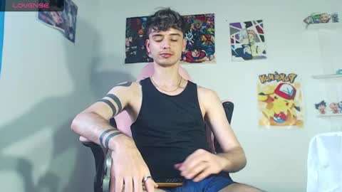 Snapshot of kendall_ros chatting on December 29, 2024, 10:36 pm kendall ross online show from December 29, 2024, 10:36 pm