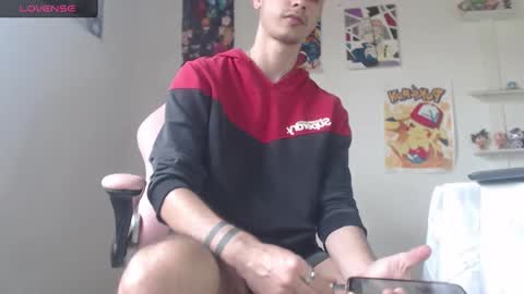 Snapshot of kendall_ros chatting on December 30, 2024, 4:40 pm kendall ross online show from December 30, 2024, 4:40 pm