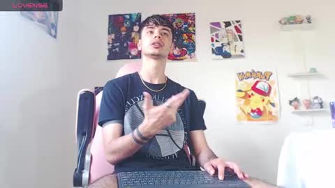 Snapshot of kendall_ros chatting on January 7, 2025, 4:27 pm kendall ross online show from January 7, 2025, 4:27 pm