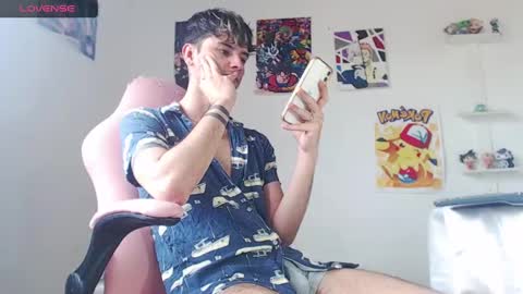 Snapshot of kendall_ros chatting on January 26, 2025, 6:37 pm kendall ross online show from January 26, 2025, 6:37 pm