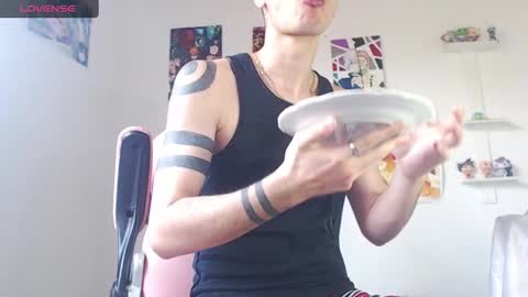 Snapshot of kendall_ros chatting on February 2, 2025, 3:28 pm kendall ross online show from February 2, 2025, 3:28 pm