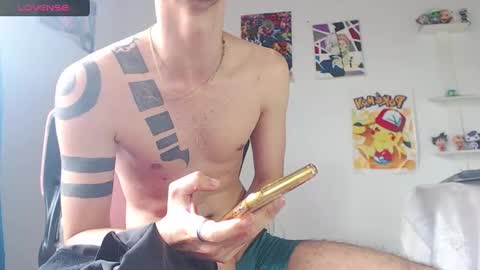 Snapshot of kendall_ros chatting on February 5, 2025, 3:52 pm kendall ross online show from February 5, 2025, 3:52 pm