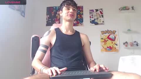 Snapshot of kendall_ros chatting on February 6, 2025, 3:31 pm kendall ross online show from February 6, 2025, 3:31 pm