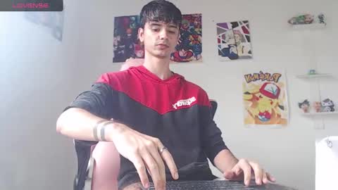 Snapshot of kendall_ros chatting on February 8, 2025, 3:21 pm kendall ross online show from February 8, 2025, 3:21 pm