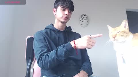 Snapshot of kendall_ros chatting on September 10, 2025, 3:23 pm kendall ross online show from September 10, 2025, 3:23 pm