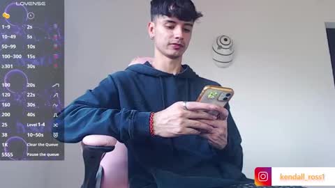 Snapshot of kendall_ros chatting on September 22, 2025, 3:14 pm kendall ross online show from September 22, 2025, 3:14 pm