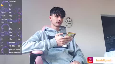 Snapshot of kendall_ros chatting on September 27, 2025, 3:06 pm kendall ross online show from September 27, 2025, 3:06 pm