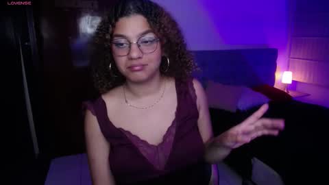 kendall_rossii_ online show from November 10, 2025, 5:17 am