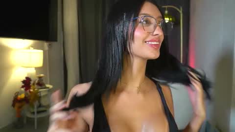 Andrea online show from December 1, 2025, 10:59 pm