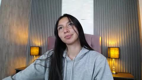 Snapshot of kendall_saenz chatting on March 5, 2025, 7:49 pm kendall_saenz online show from March 5, 2025, 7:49 pm