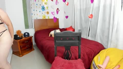 Fernanda online show from November 4, 2025, 4:39 pm