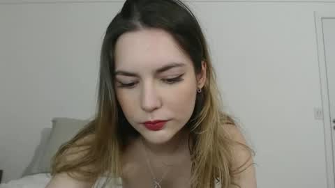 cloe online show from December 4, 2024, 9:35 pm