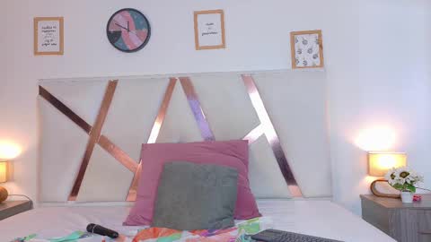 Snapshot of kendalmilleer chatting on February 13, 2025, 10:12 am online show from February 13, 2025, 10:12 am