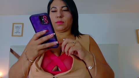 Snapshot of kendalmilleer chatting on February 24, 2025, 1:13 am online show from February 24, 2025, 1:13 am