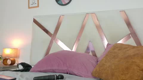 Snapshot of kendalmilleer chatting on February 28, 2025, 5:48 am online show from February 28, 2025, 5:48 am