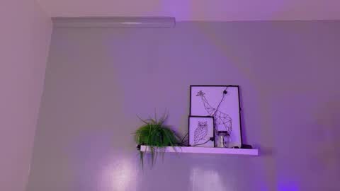 Snapshot of kendalmilleer chatting on September 22, 2025, 10:17 am online show from September 22, 2025, 10:17 am