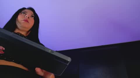 Snapshot of kendalmilleer chatting on October 25, 2025, 10:23 am online show from October 25, 2025, 10:23 am