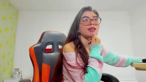 Snapshot of kendalyener chatting on February 11, 2025, 2:57 pm KENDALYENER online show from February 11, 2025, 2:57 pm