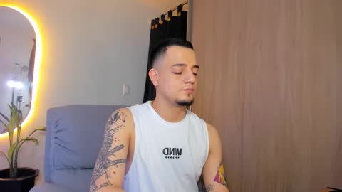 kendel_dimitri online show from February 21, 2025, 5:02 am