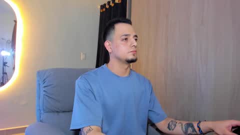 kendel_dimitri online show from February 27, 2025, 6:29 am