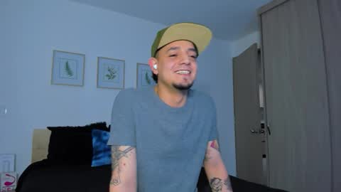 kendel_dimitri online show from December 14, 2025, 1:55 am