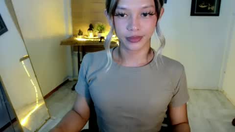 kendra_lunaxx online show from May 30, 2026, 8:11 am