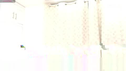Snapshot of kendra_luux chatting on May 13, 2026, 2:47 pm Kendra Luux online show from May 13, 2026, 2:47 pm