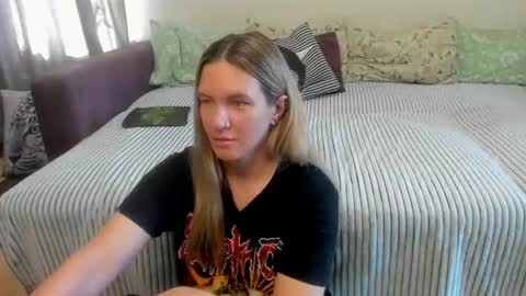 Kendra online show from July 5, 2026, 4:19 am