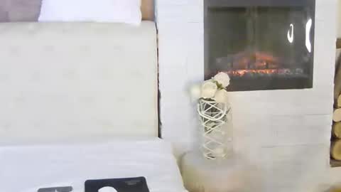 Snapshot of kendrabloom chatting on January 8, 2026, 6:59 am KendraBloom online show from January 8, 2026, 6:59 am