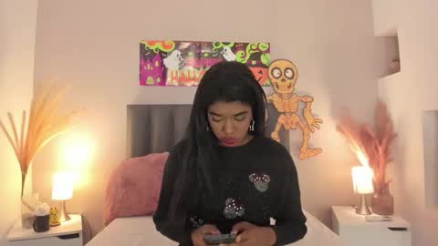 kendrachavez_ online show from October 13, 2025, 3:17 am