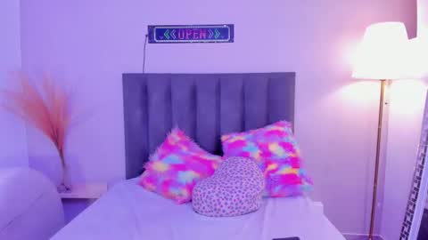 kendrachavez_ online show from February 2, 2026, 10:30 pm