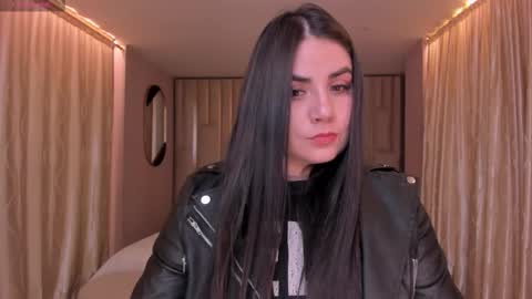 Snapshot of kendraclark_ chatting on February 25, 2026, 2:43 am K E N D R A online show from February 25, 2026, 2:43 am