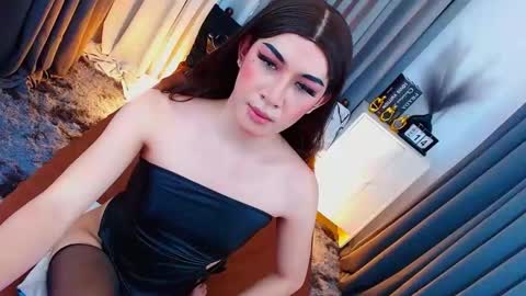 Snapshot of kendrahunter_____ chatting on February 14, 2025, 2:07 am Kendra online show from February 14, 2025, 2:07 am