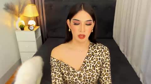 Snapshot of kendrahunter_____ chatting on March 5, 2025, 10:55 am Kendra online show from March 5, 2025, 10:55 am