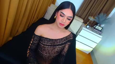 Snapshot of kendrahunter_____ chatting on March 7, 2025, 1:40 pm Kendra online show from March 7, 2025, 1:40 pm