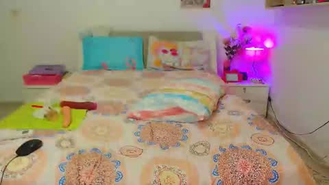 Snapshot of kendralove31 chatting on December 24, 2024, 4:55 am kendralove online show from December 24, 2024, 4:55 am