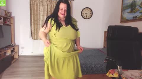 Snapshot of kendrasecrets chatting on December 5, 2025, 5:31 pm Kendra online show from December 5, 2025, 5:31 pm