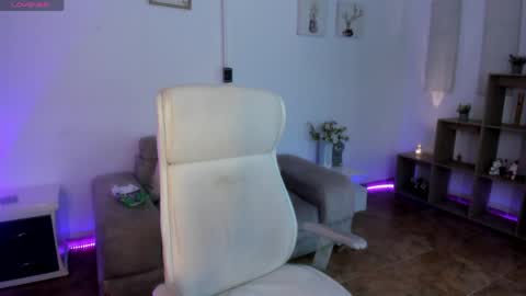 Snapshot of kendry_fox420_ chatting on May 17, 2026, 6:26 pm kendry_fox420_ online show from May 17, 2026, 6:26 pm