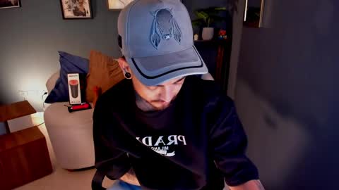 Snapshot of keneth_collins chatting on May 21, 2026, 1:07 pm keneth_collins online show from May 21, 2026, 1:07 pm