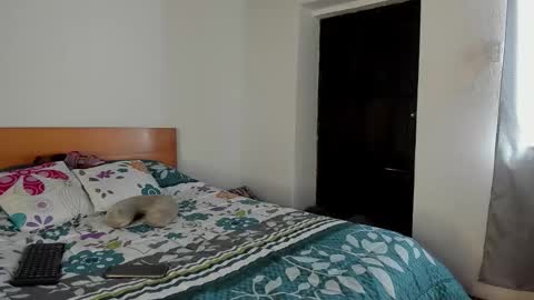 Snapshot of keniia_riizz chatting on February 2, 2026, 7:12 pm Kenia online show from February 2, 2026, 7:12 pm