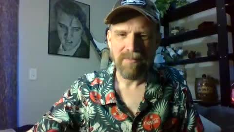 Snapshot of kenkuddles chatting on February 18, 2025, 12:04 am Ken Kuddles online show from February 18, 2025, 12:04 am