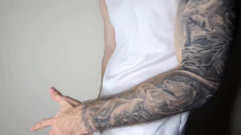 Snapshot of kennerfox77 chatting on February 22, 2025, 1:55 am Kennfox777 online show from February 22, 2025, 1:55 am