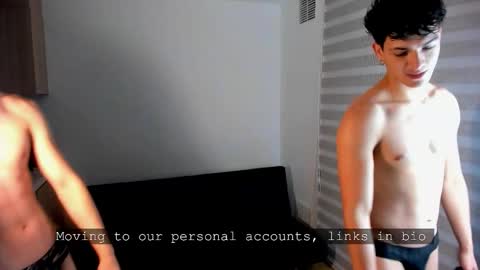 Snapshot of kens_boys chatting on December 20, 2025, 10:50 pm Jeronimo y Felipe online show from December 20, 2025, 10:50 pm