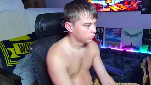 Snapshot of kentuckydrake chatting on December 3, 2025, 1:13 am Drake online show from December 3, 2025, 1:13 am