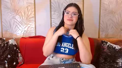 Snapshot of keny_williams chatting on February 24, 2026, 3:04 am Keny online show from February 24, 2026, 3:04 am