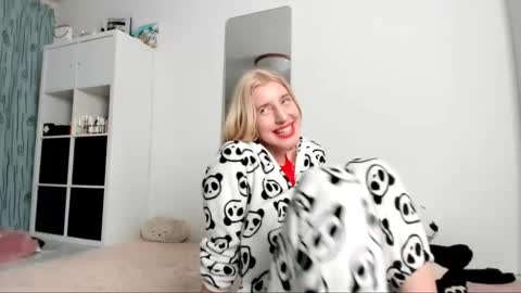 Kenzie online show from January 24, 2025, 4:59 am