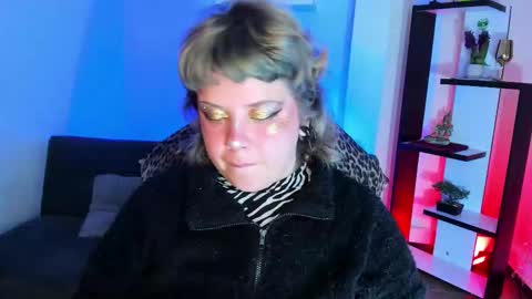 Snapshot of kenziesharik chatting on November 20, 2025, 6:02 am Kenzie online show from November 20, 2025, 6:02 am