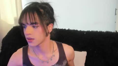 Kerly online show from October 24, 2025, 2:02 pm