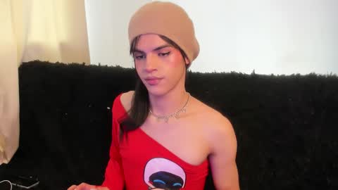 Kerly online show from November 25, 2025, 2:06 pm