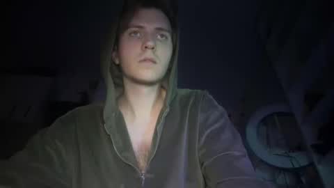 Kero online show from March 4, 2025, 9:32 pm